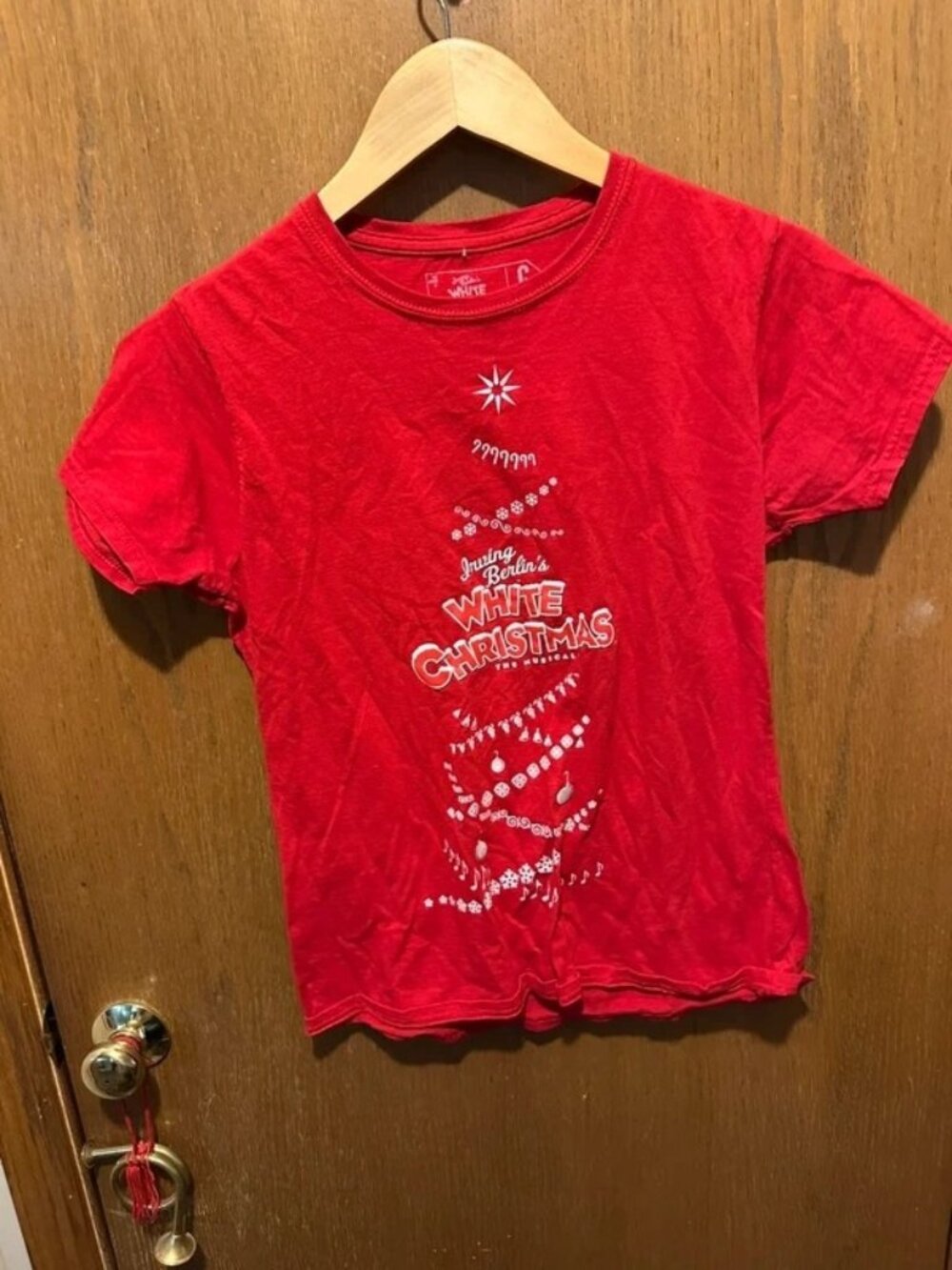 Irving Berlin’s White Christmas The Musical Christmas Tree Graphic T-Shirt Women